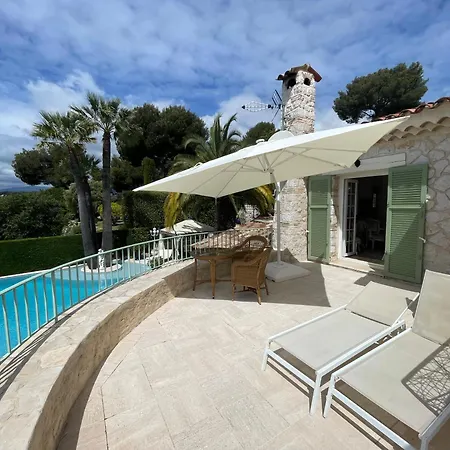 La Bergerie Bed & Breakfast *