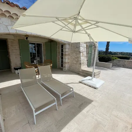 Bed & Breakfast La Bergerie Vence